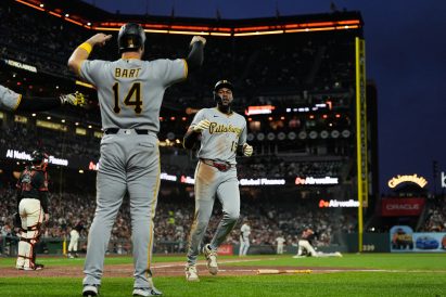 article image - Pirates Giants Baseball